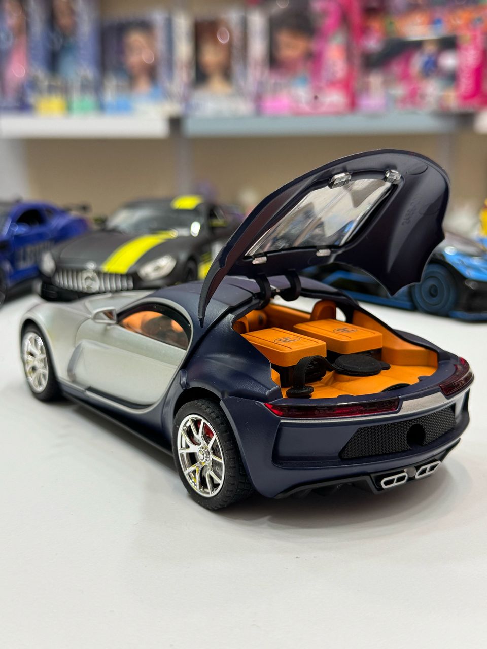 ماشین فلزی بوگاتی آتلانتیک عقب کش دودزا