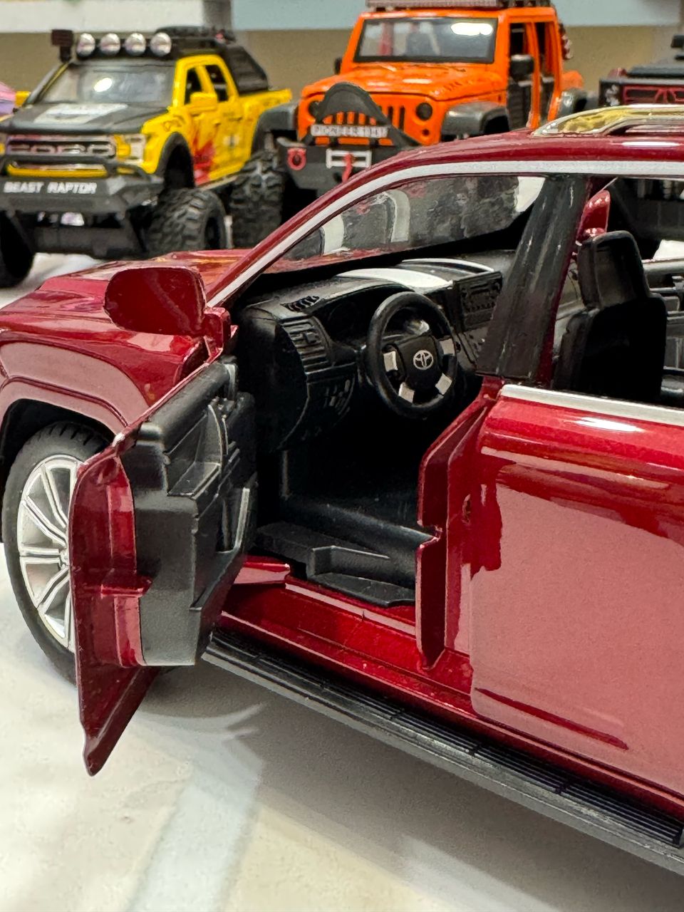 ماشین فلزی لندکروز دودزا