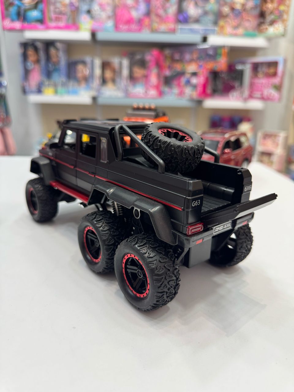 ماشین فلزی AMG 6X6 شش چرخ دودزا عقب کش