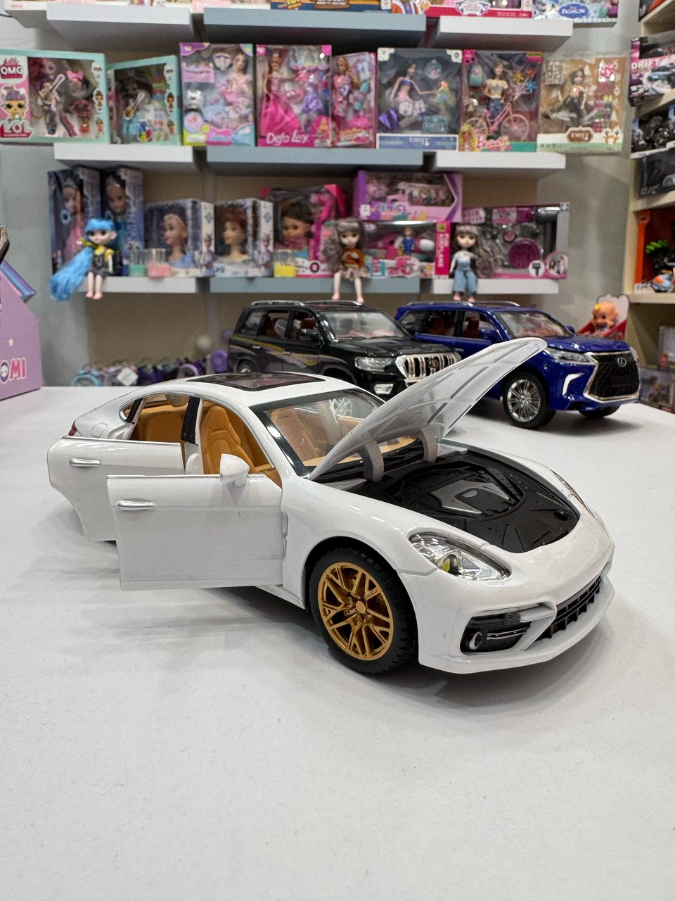 ماشین فلزی پورشه پانامرا