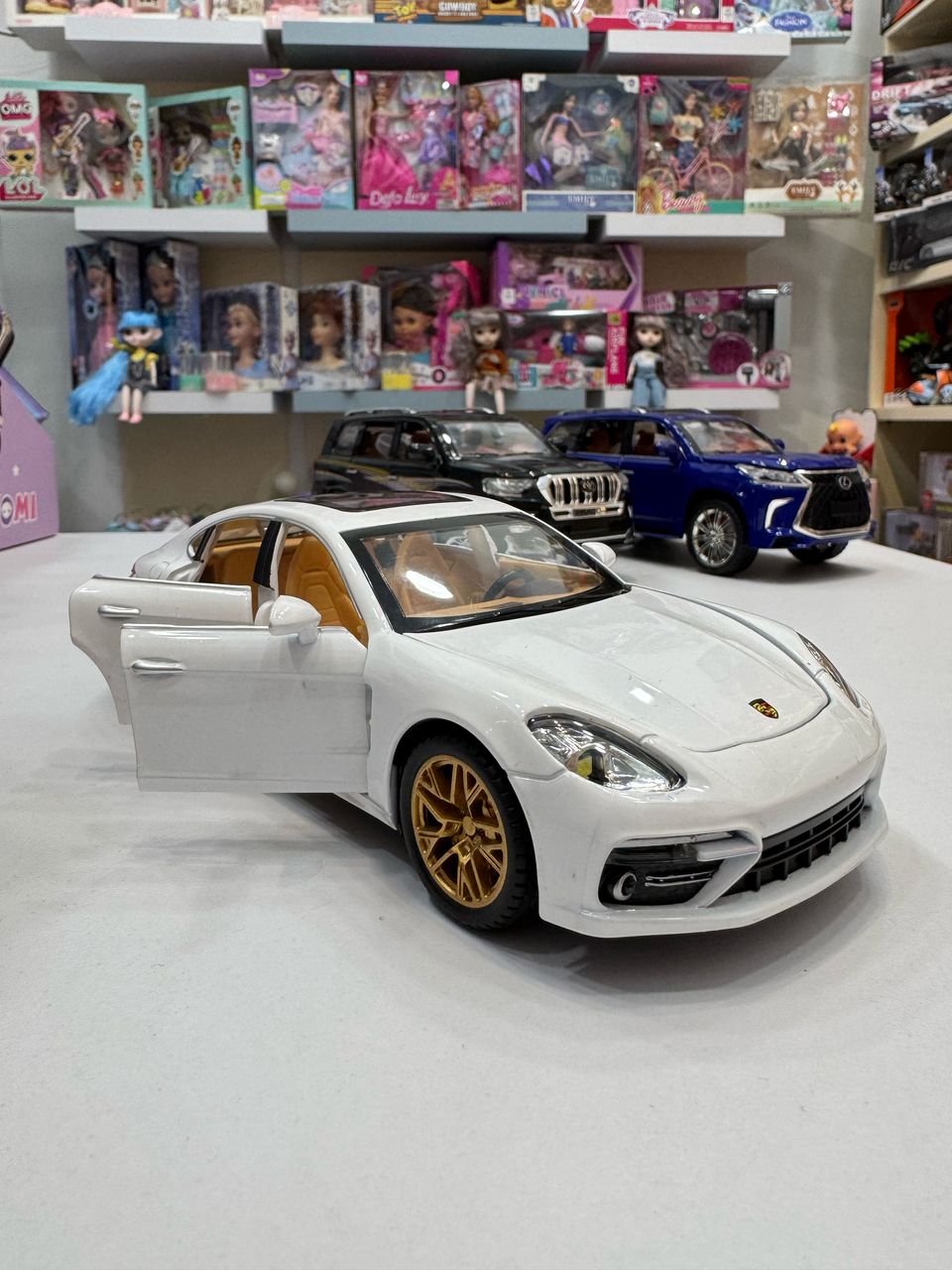 ماشین فلزی پورشه پانامرا