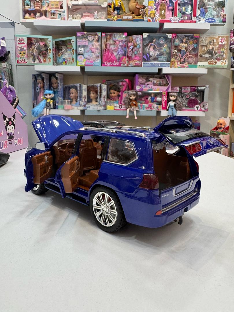 ماشین فلزی عقب کش دودزا لکسوس LX570