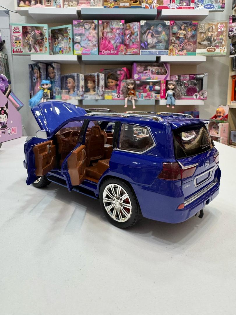 ماشین فلزی عقب کش دودزا لکسوس LX570