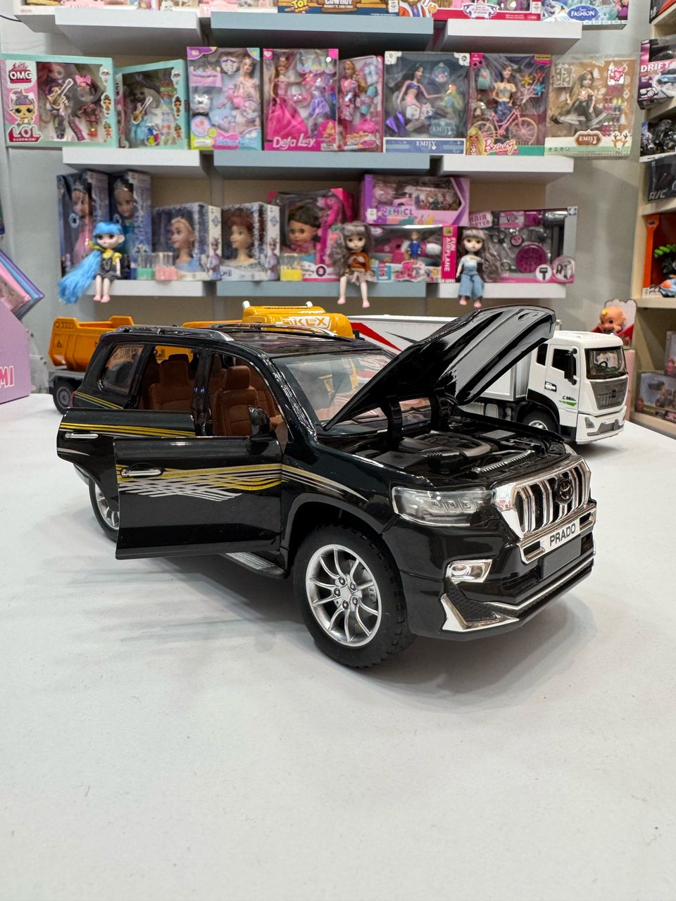 ماشن فلزی عقب کش دودزا چرادو چهار در ماشن فلزی عقب کش دودزا چرادو چهار در