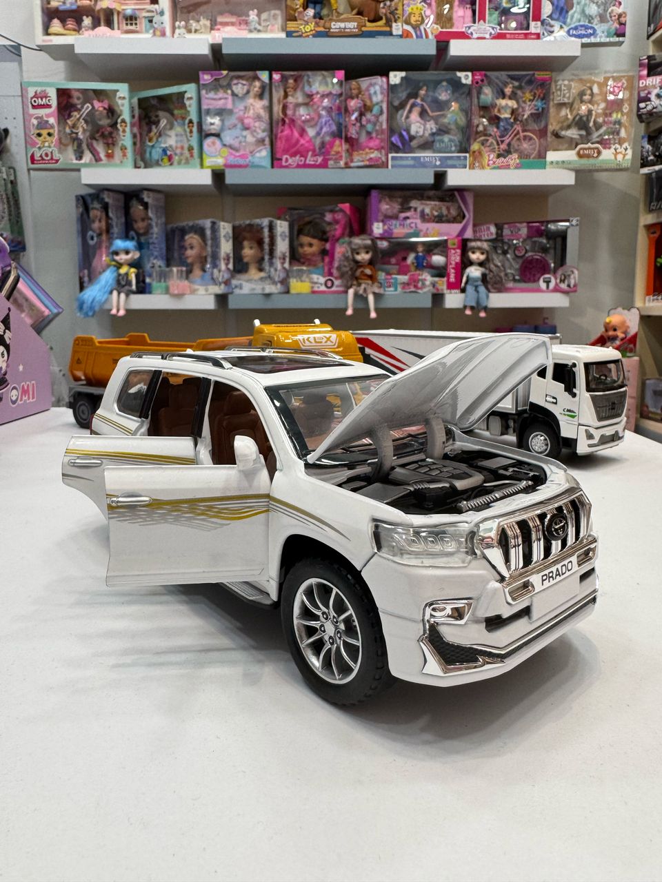 ماشین فلزی عقب کش دودزا پرادو ماشین فلزی عقب کش دودزا پرادو