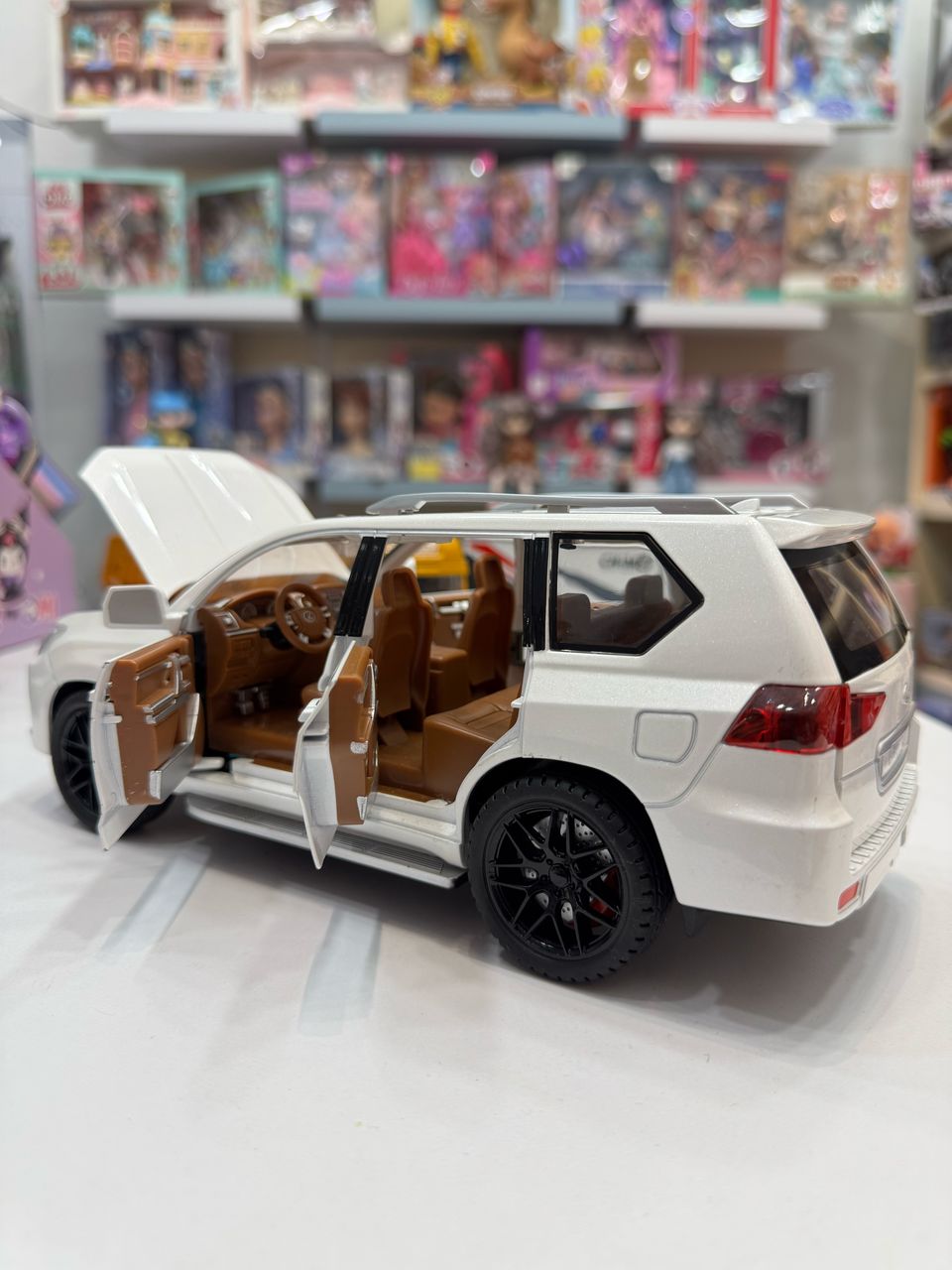 ماشین فلزی عقب کش لکسوس LX570